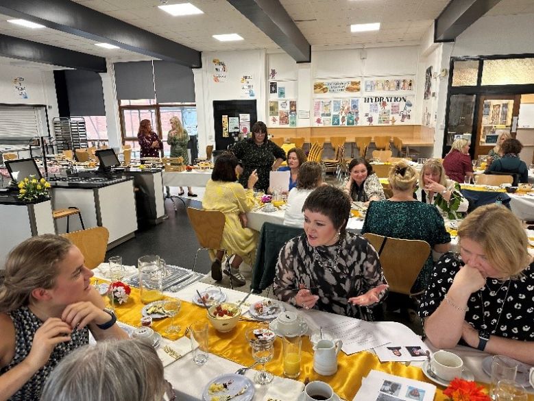 ladies lunching