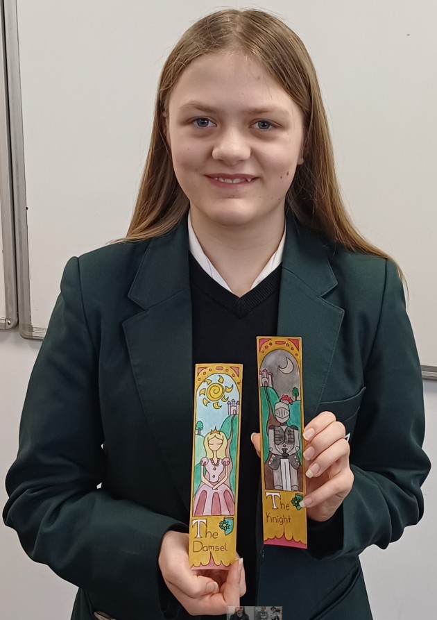 student with winning bookmarks